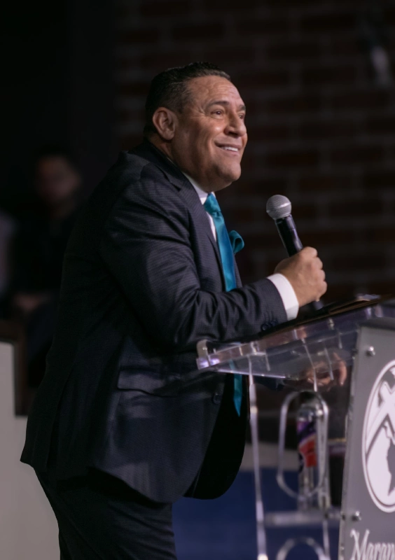 ApostolHugoLopez
